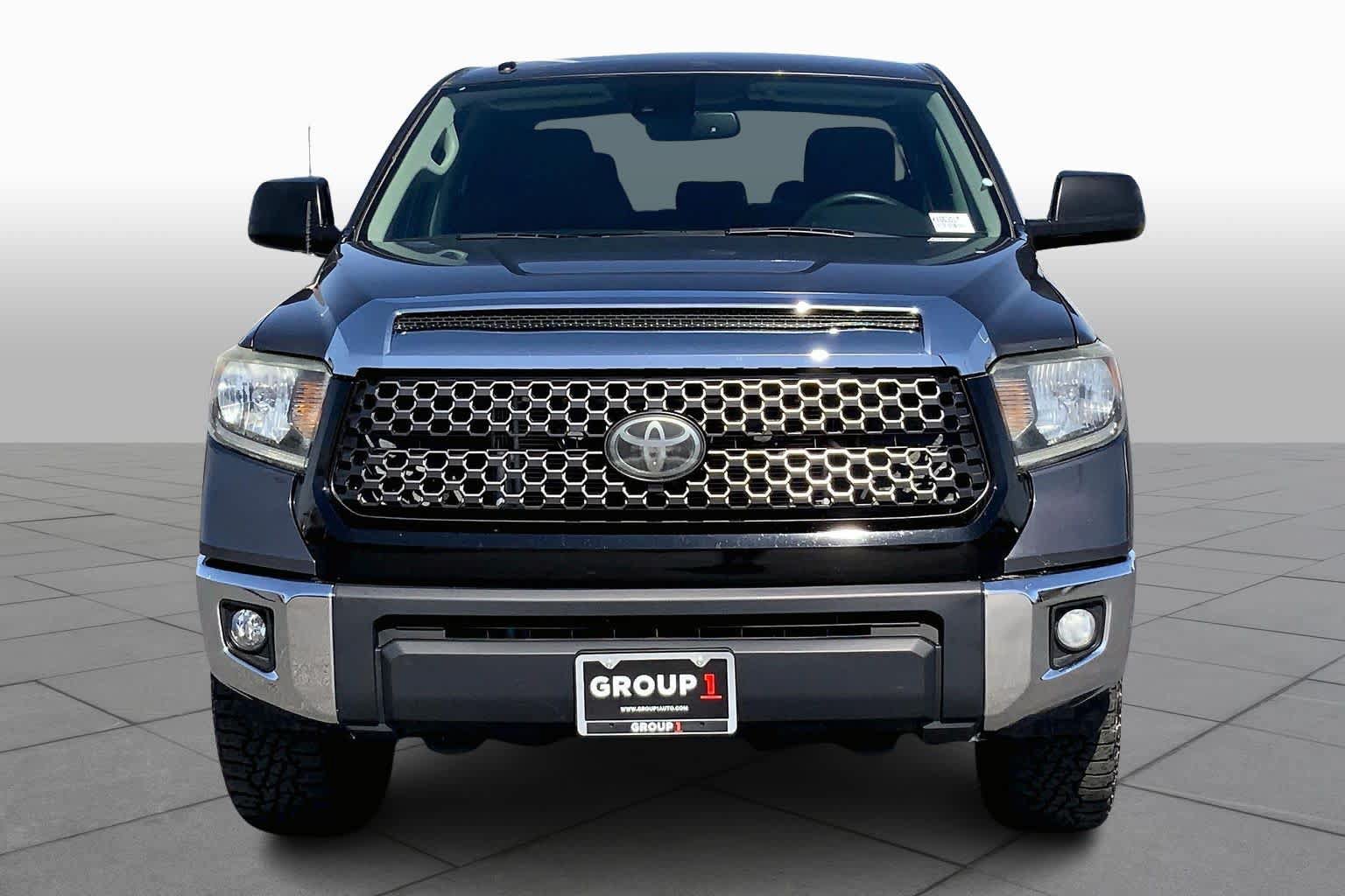 Used 2019 Toyota Tundra SR5 w/ SR5 Upgrade Package AWD/4WD image 4