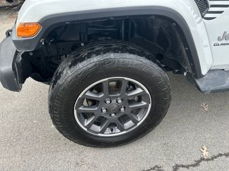 Used 2020 Jeep Gladiator Overland video 2