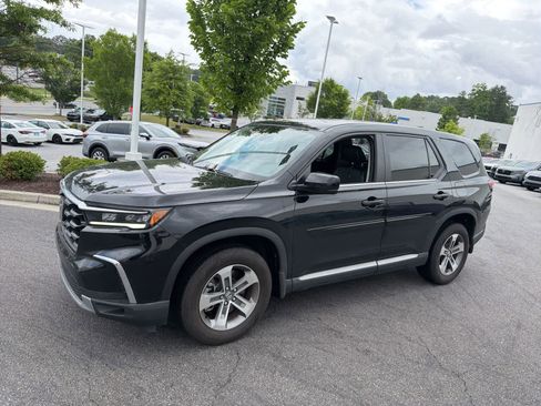 Used 2024 Honda Pilot EX-L image 5