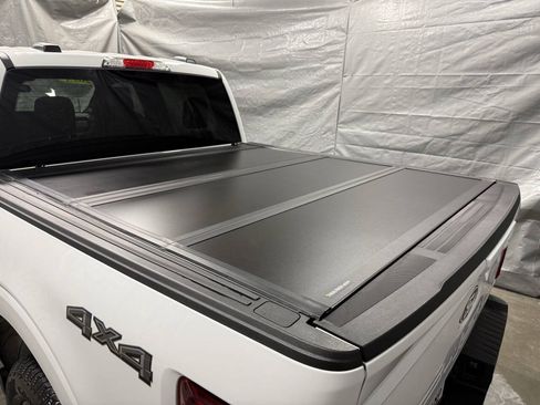 Used 2025 Ford F150 Lariat AWD/4WD image 5