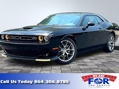 Used 2022 Dodge Challenger GT image 1