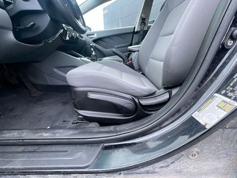 Used 2018 Kia Forte LX image 13