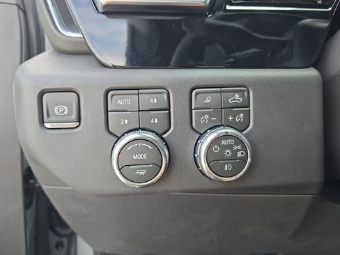 New 2026 GMC Sierra 1500 SLT w/ SLT Premium Plus Package AWD/4WD image 24