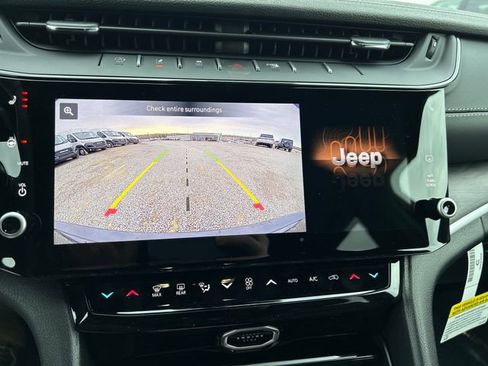 New 2026 Jeep Grand Cherokee Limited image 28