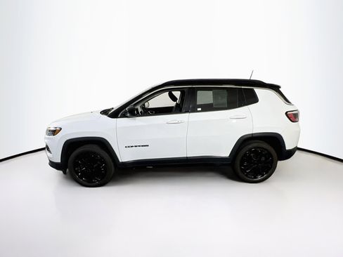 Used 2022 Jeep Compass Limited image 8