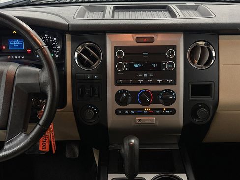 Used 2015 Ford Expedition XL image 18