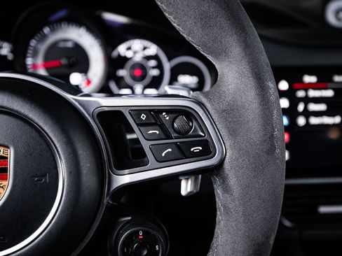 Certified 2023 Porsche Cayenne Platinum Edition AWD/4WD image 16