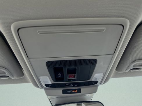 Used 2023 Honda Accord EX image 17