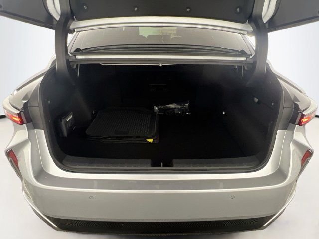 Used 2026 Lexus ES 350h w/ Convenience Package FWD image 29