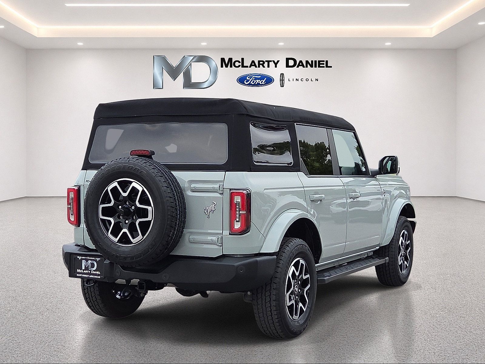 Used 2024 Ford Bronco Outer Banks AWD/4WD image 5