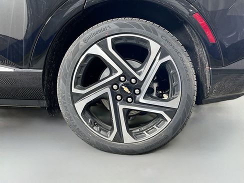 New 2026 Chevrolet Equinox EV LT image 31