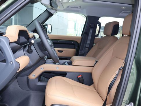 New 2026 Land Rover Defender 110 S image 17