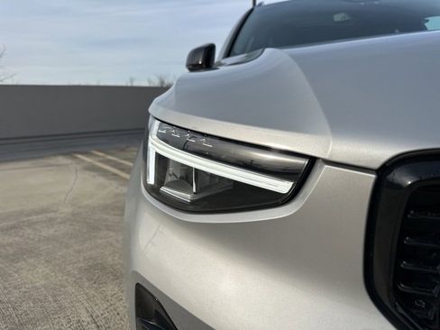 Certified 2023 Volvo XC40 B5 Plus w/ Climate Package image 12