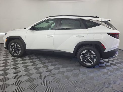 Used 2025 Hyundai Tucson SEL image 2