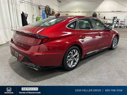 Used 2023 Hyundai Sonata SEL w/ Preferred Accessory Package FWD image 8