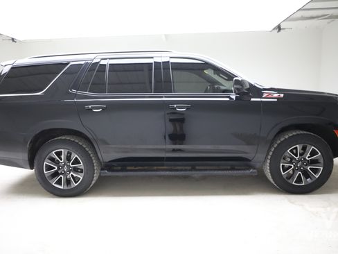 Used 2023 Chevrolet Tahoe Z71 w/ Z71 Off-Road Package AWD/4WD image 6