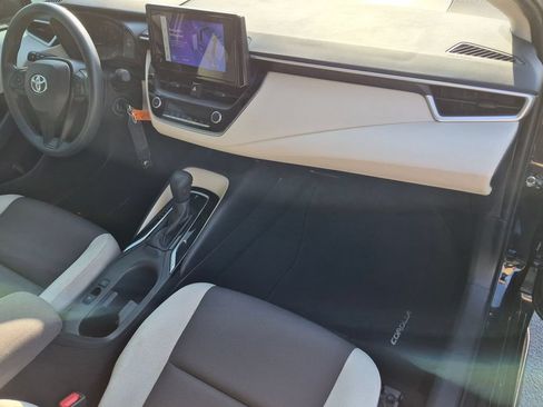 Used 2024 Toyota Corolla LE FWD image 19