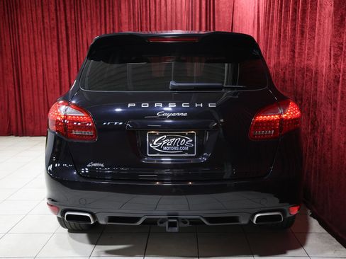 Used 2011 Porsche Cayenne image 10