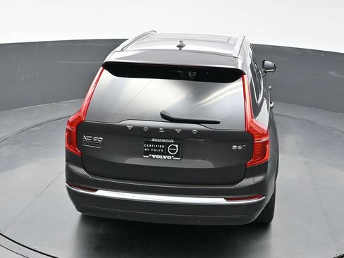 Used 2023 Volvo XC90 B6 Plus image 33