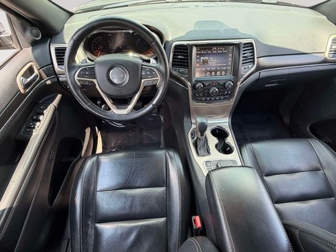 Used 2017 Jeep Grand Cherokee Limited AWD/4WD image 7