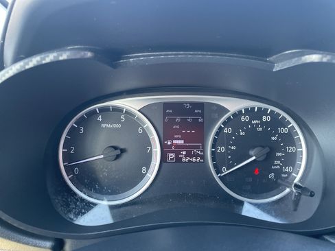 Used 2022 Nissan Versa S image 12