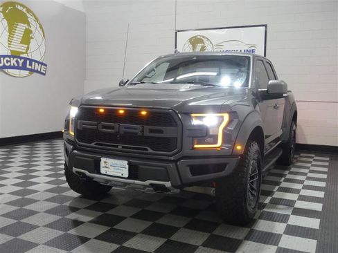 Used 2019 Ford F150 Raptor w/ Equipment Group 802A Luxury AWD/4WD image 4