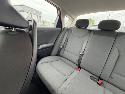 Used 2025 Kia K4 FWD image 38