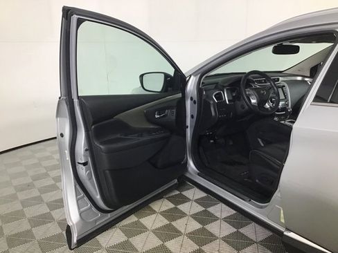 Used 2018 Nissan Murano Platinum image 10