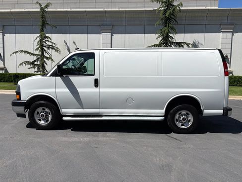 Used 2024 GMC Savana 2500 w/ Driver Convenience Package RWD image 11