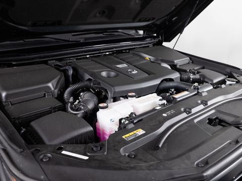 Used 2026 Lexus GX 550 w/ Accessory Package (2T) image 48