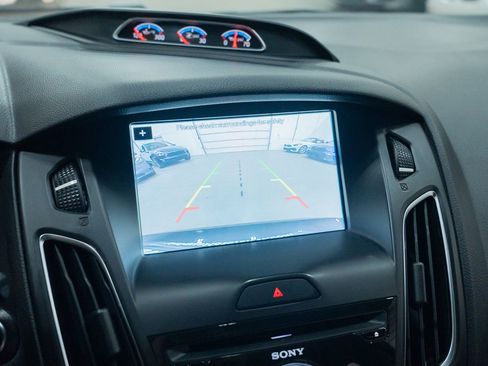 Used 2017 Ford Focus RS image 38