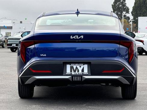 New 2025 Kia K4 LXS image 5