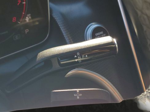 Used 2024 Mercedes-Benz GLC 300 image 31