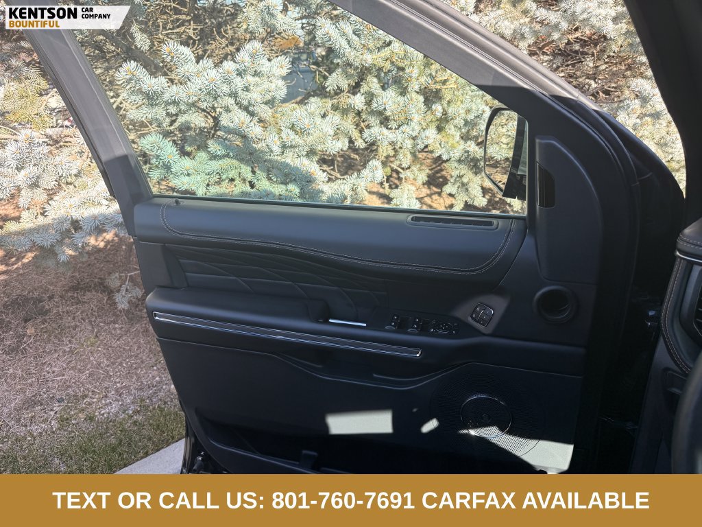 Used 2024 Ford Expedition Platinum AWD/4WD image 19