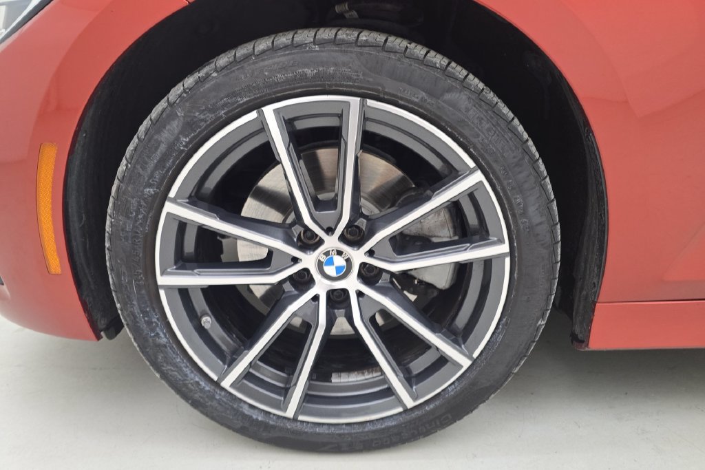 Used 2021 BMW 330i xDrive Sedan w/ Premium Package AWD/4WD image 12
