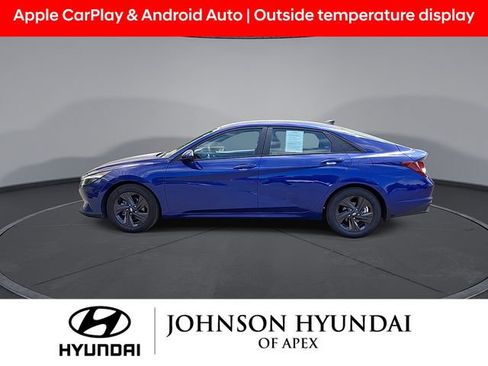 Certified 2022 Hyundai Elantra SEL FWD image 5