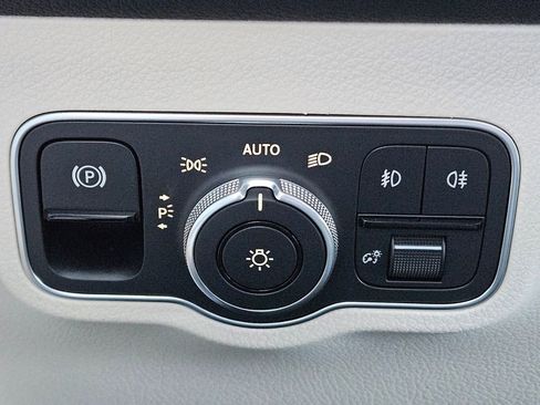 New 2026 Mercedes-Benz GLB 250 4MATIC image 20