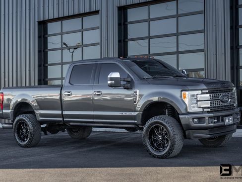 Used 2017 Ford F350 Platinum w/ Platinum Ultimate Package image 7