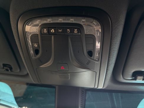 Used 2024 Mercedes-Benz eSprinter 170 Cargo image 21