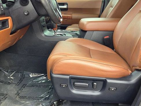Used 2020 Toyota Sequoia Platinum image 17