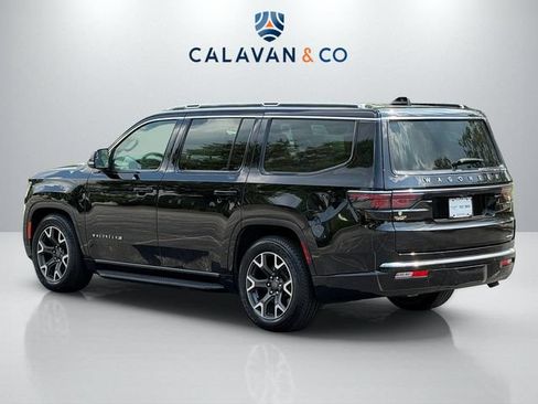 Used 2024 Jeep Wagoneer Series III AWD/4WD image 5