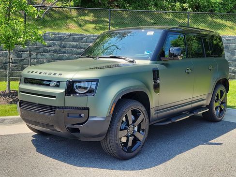 New 2026 Land Rover Defender 110 S AWD/4WD image 1