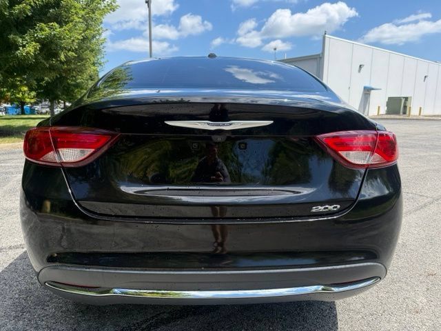 Used 2015 Chrysler 200 Limited w/ Convenience Group FWD image 7