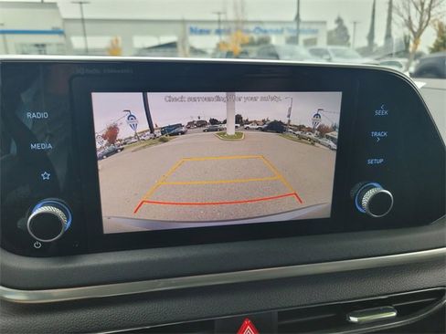 Used 2022 Hyundai Sonata SEL w/ Preferred Accessory Package image 21