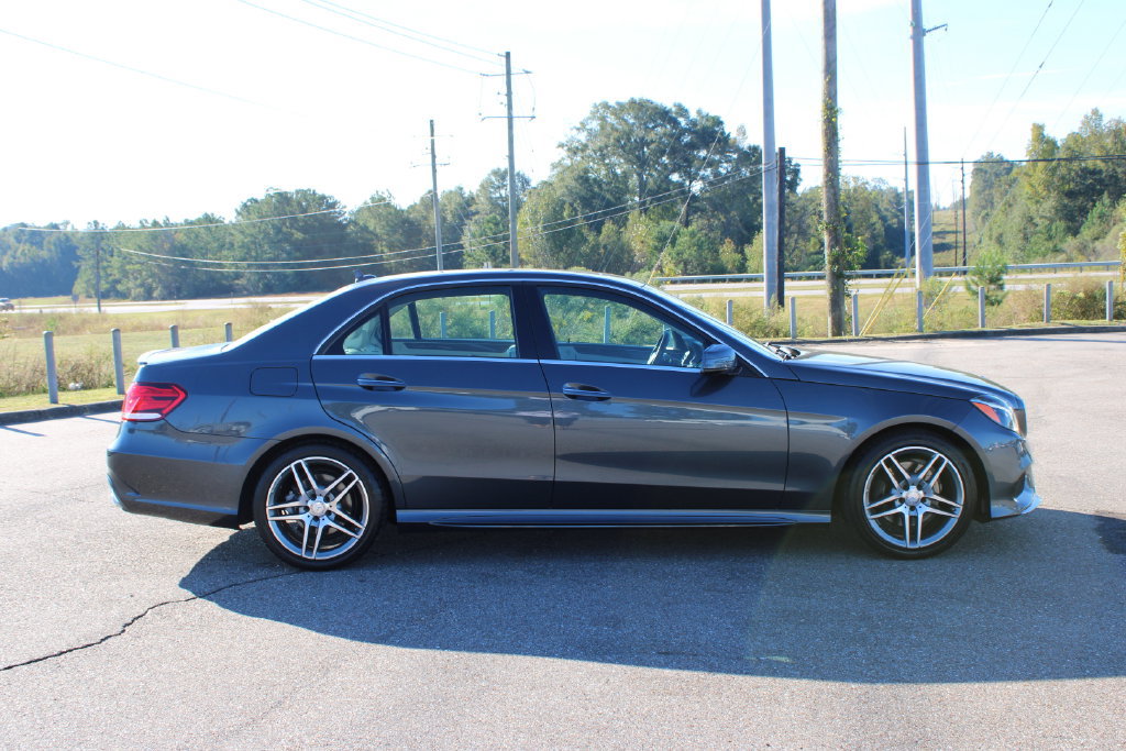 Used 2014 Mercedes-Benz E 350 Sedan image 4