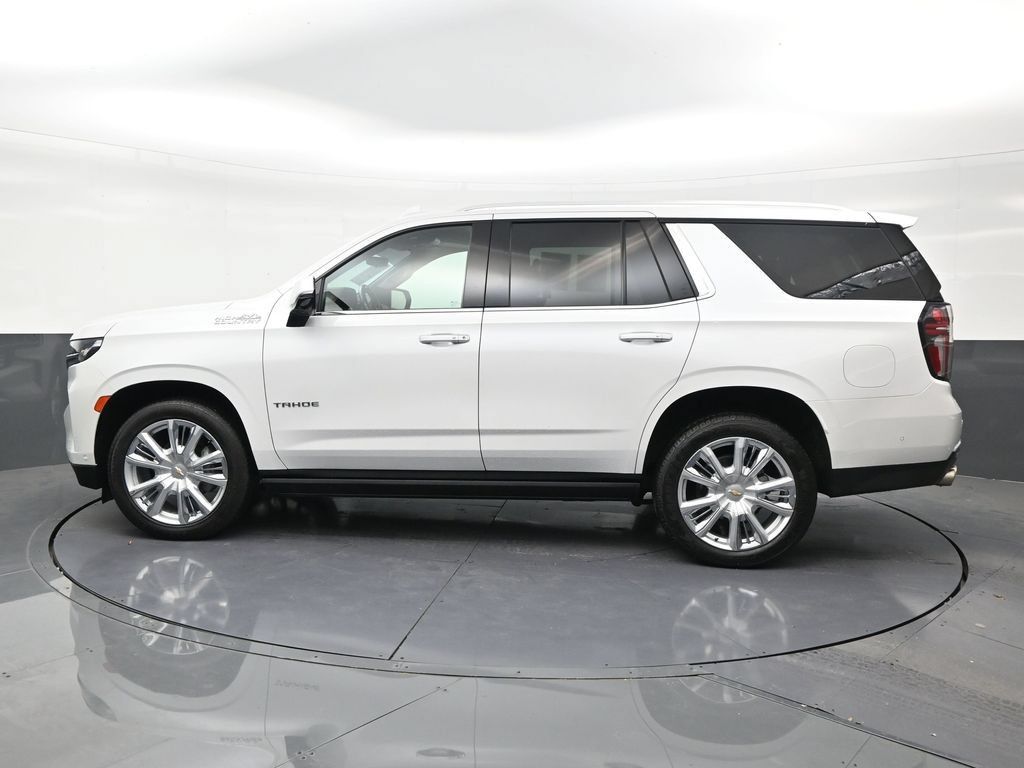 Used 2023 Chevrolet Tahoe High Country w/ Advanced Technology Package RWD image 2