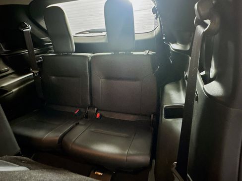 Used 2024 Mitsubishi Outlander SE image 30