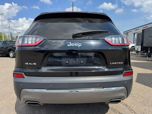Used 2019 Jeep Cherokee Limited AWD/4WD image 6