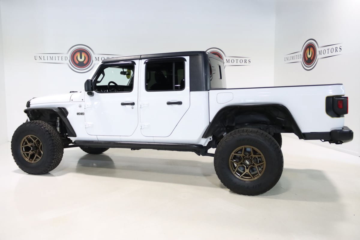 Used 2021 Jeep Gladiator Sport AWD/4WD image 26