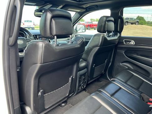 Used 2020 Jeep Grand Cherokee Limited w/ Luxury Group II AWD/4WD image 22
